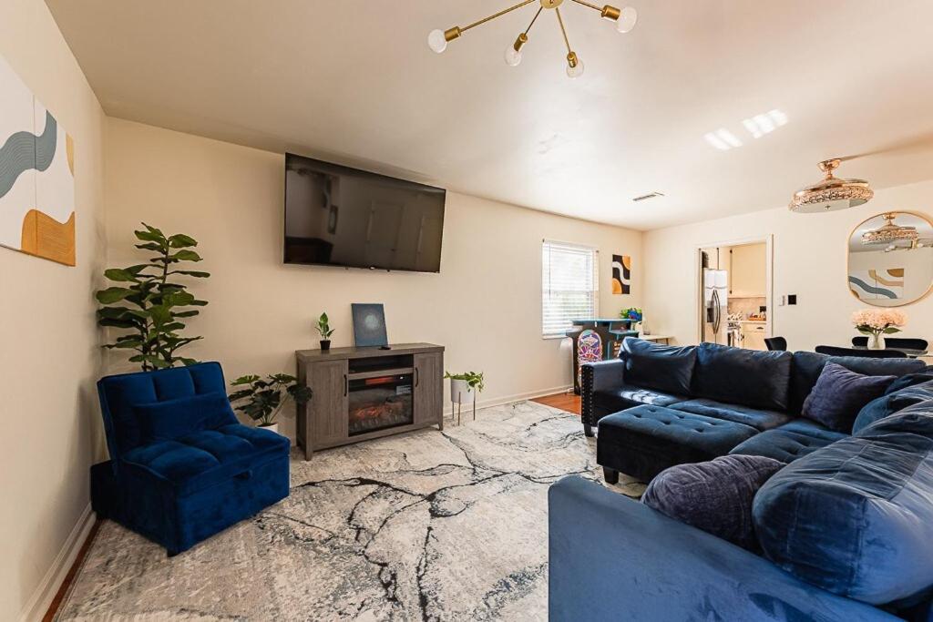 Cozy Townhome Retreat With King Bed Near I-10, Capitol, Fsu & Famu Tallahassee Ngoại thất bức ảnh