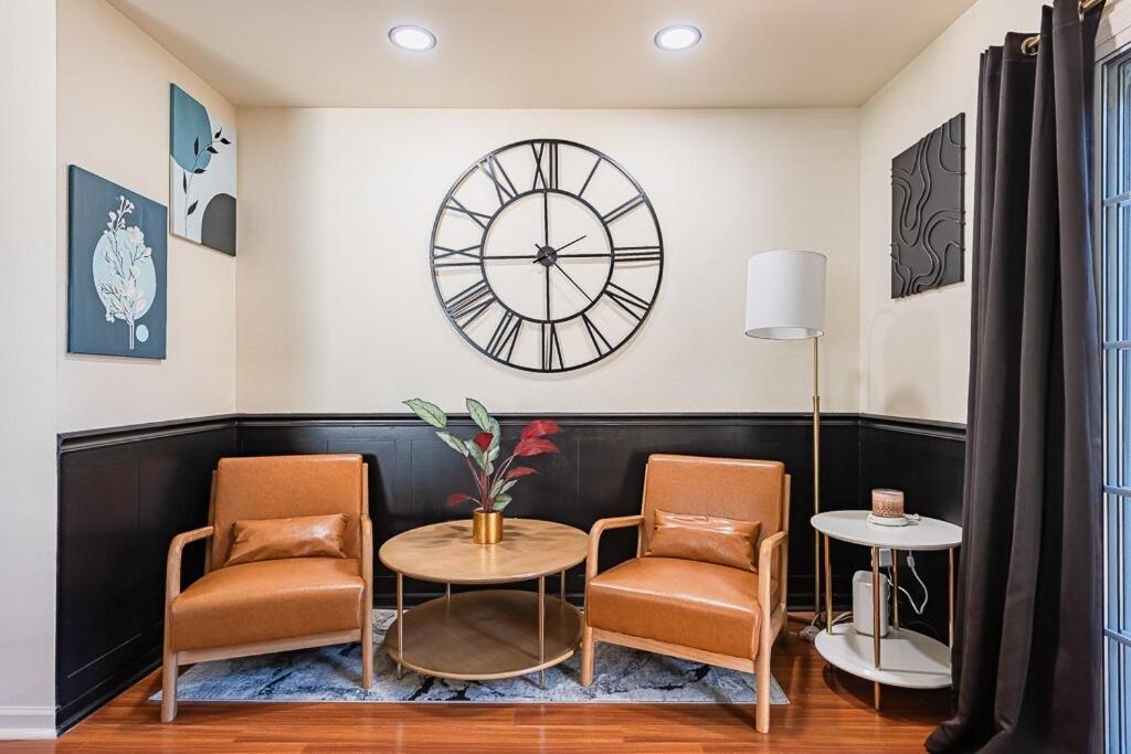 Cozy Townhome Retreat With King Bed Near I-10, Capitol, Fsu & Famu Tallahassee Ngoại thất bức ảnh