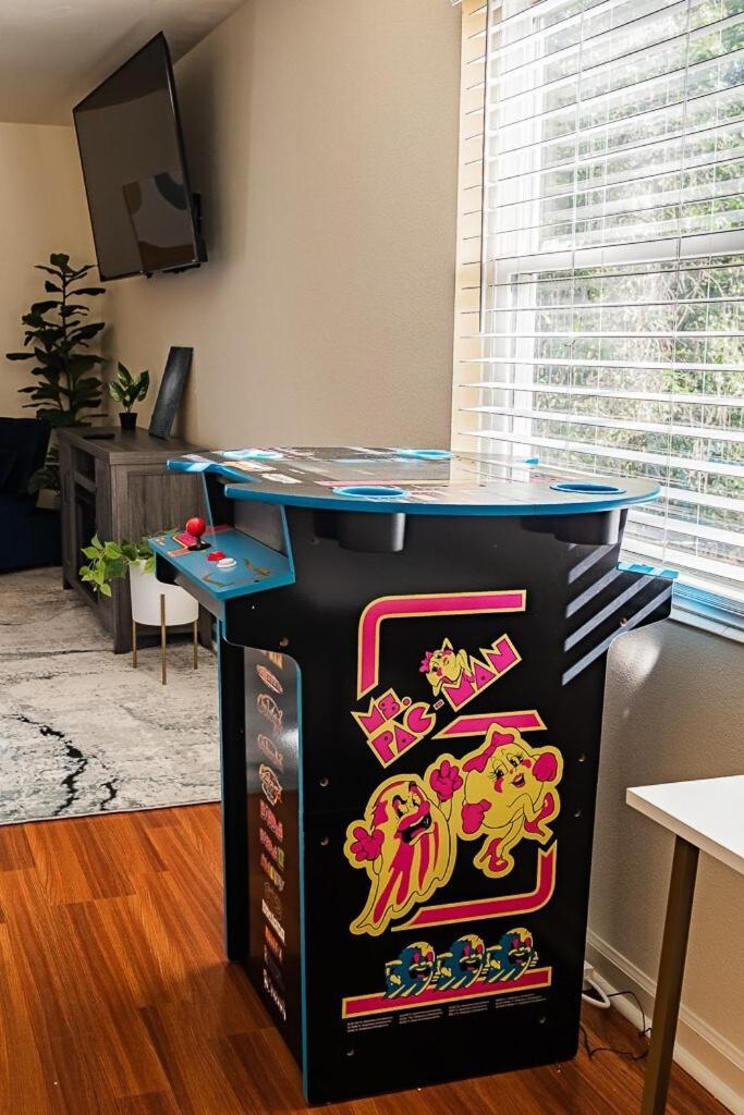 Cozy Townhome Retreat With King Bed Near I-10, Capitol, Fsu & Famu Tallahassee Ngoại thất bức ảnh